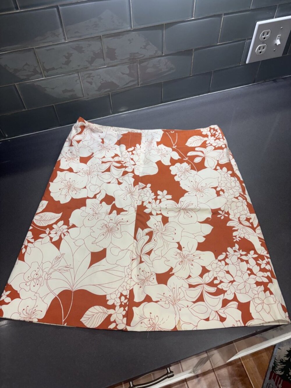 Authentic Theory Rust and Cream Floral A-Line Mini Skirt - Women's Size 6